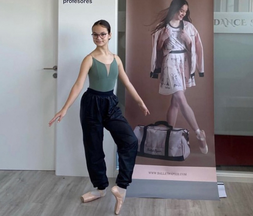 GIFTS FOR OUR STUDENTS FROM PARTNER COMPANIES - Michalina Pawlowska GIFTS FOR OUR STUDENTS FROM PARTNER COMPANIES - Michalina Pawlowska