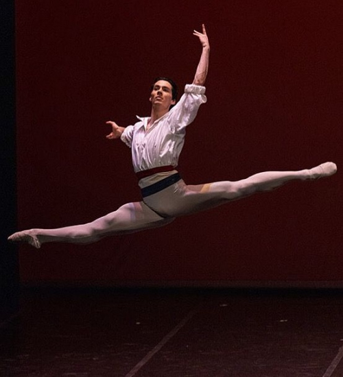 Ricardo Castellanos - Principal dancer Ricardo Castellanos - Principal dancer