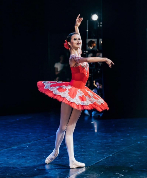 MARIA KHOREVA MARIA KHOREVA