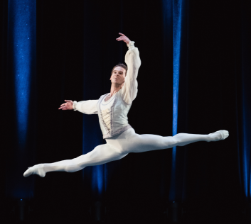 Dmitry Zagrebin - Principal dancer Dmitry Zagrebin - Principal dancer