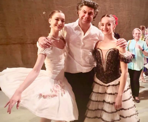 RMB students Maya Ciobota and Veselina Ilieva with Nikolay Tsiskaridze RMB students Maya Ciobota and Veselina Ilieva with Nikolay Tsiskaridze
