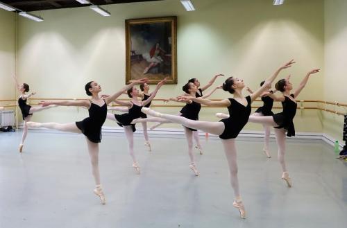 RMB - Classes in the Vaganova Academy