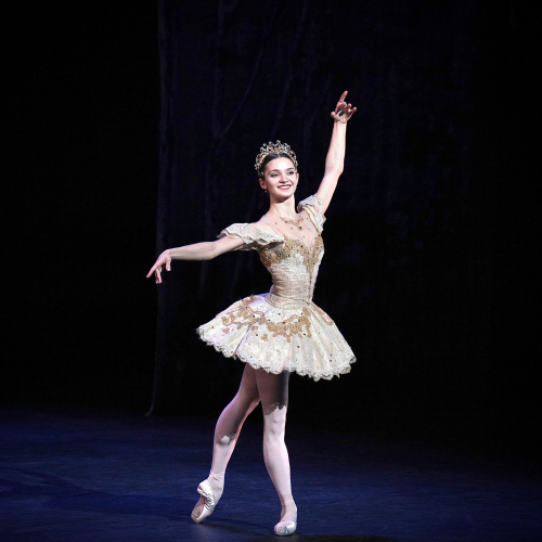 Francesca Velicu - Solista Junior del Ballet Nacional de Inglaterra Francesca Velicu - Solista Junior del Ballet Nacional de Inglaterra