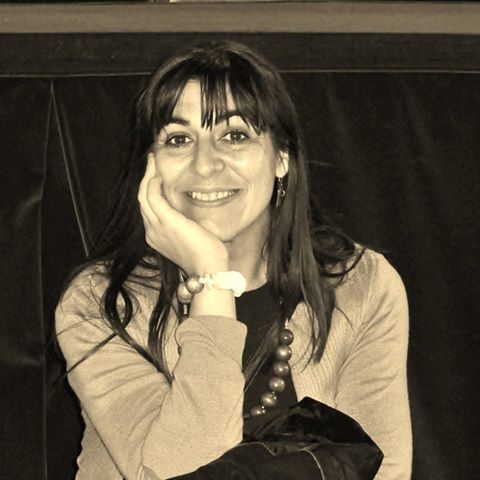 Dr. Ana Abad Carlés  Dr. Ana Abad Carlés