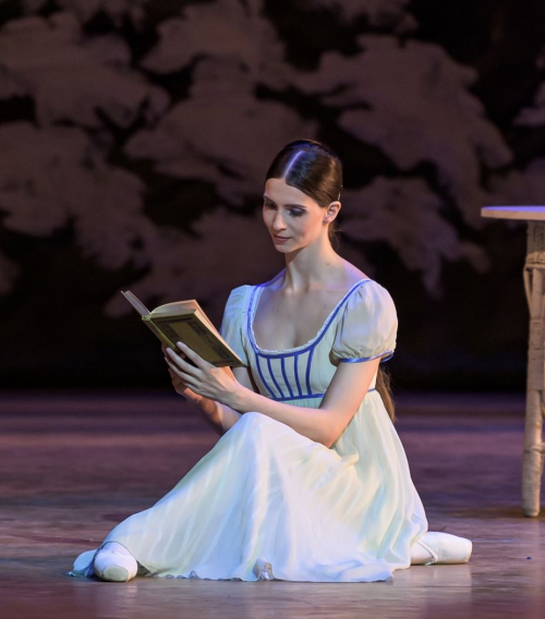 Evgenya Victory Gonzalez - Ballet Artist Evgenya Victory Gonzalez - Ballet Artist
