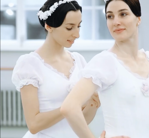 Valerie Gomez de Cadiz, by @yacobsonballet Valerie Gomez de Cadiz, by @yacobsonballet