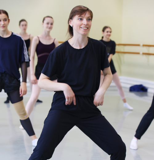 Daria Vergizova - Contemporary teacher of RMB Daria Vergizova - Contemporary teacher of RMB